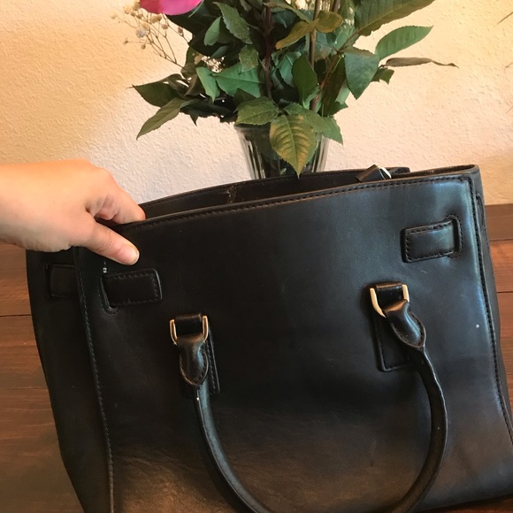 Michael Kors Large Hamilton Tote - Picture 3 of 3